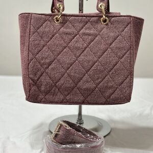 Elegant Quilted Tote Bag - Burgundy